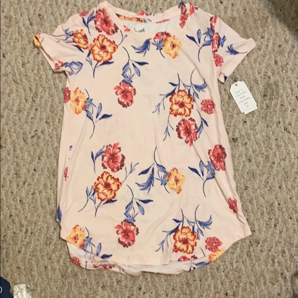 This is a very soft flora tee shirt